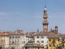 LA CAMPAGNA PER LA TORRE CIVICA LUOGO DEL CUORE ACCELERA.